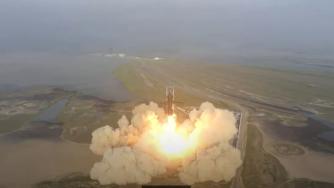 Мегаракетата Starship избухна в исторически полет (видео)