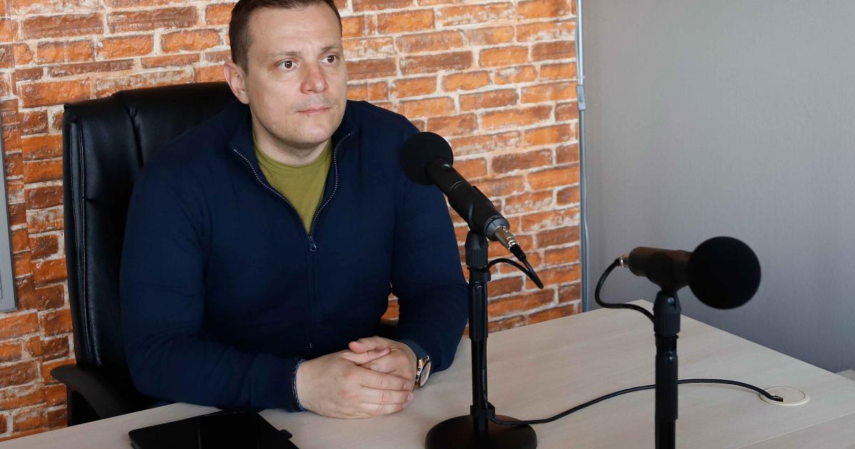 Имотен балон е вид икономически балон, който се появява периодично