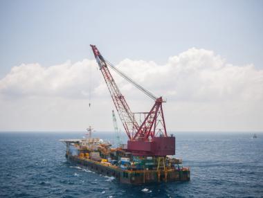 Великобритания и Нидерландия строят най-големия подводен електропровод