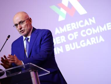 БНБ няма информация български банки да перат руски пари