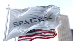 SpaceX собственост на милиардера Илон Мъск получи разрешение да наеме