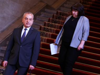 Жокери от МФ: мерки, които да свият огромния дефицит в бюджета