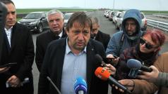 Струма през Кресненското дефиле ИнфраструктураУкрепването на свлачищата при Струма най после