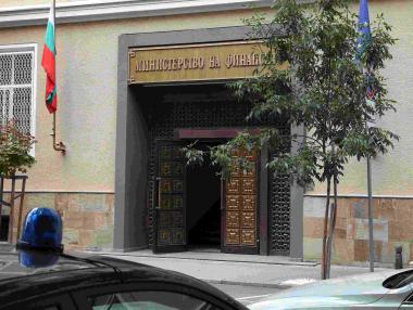 Държавата търси доставчик на самолетни билети срещу 44 млн. лв.