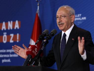 „Ще Ви върна радостта от живота“: Човекът, който може да победи Ердоган