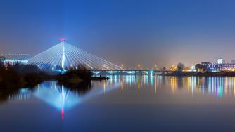 Microsoft отваря свръхмодерен облачен дейта център в Полша