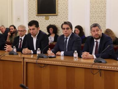 Вечерни новини: Бюджет 2023 се отдалечава с няколко месеца; Нова фабрика за батерии в Русе