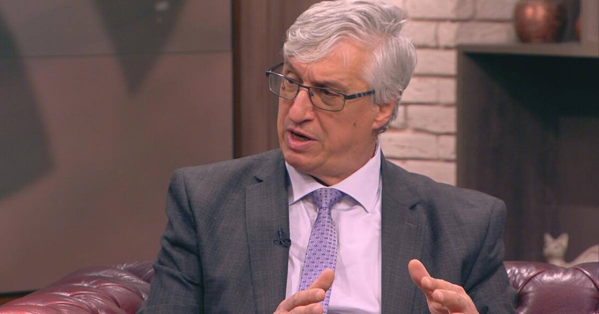 Според него в последните десетилетия нараства тежестта на работника в