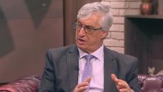 Според него в последните десетилетия нараства тежестта на работника в