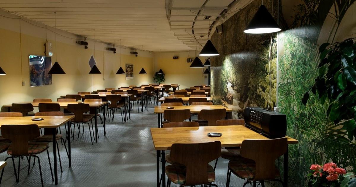 Скрит в гората Роуд в Северна Ютландия, на около 400