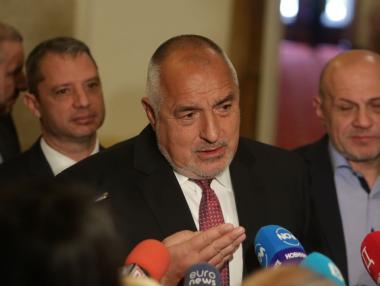 „ПП-ДБ взривяват ситуацията“: ГЕРБ започва преговори с другите партии