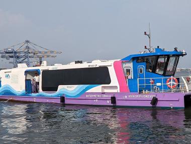 „Водното метро“ в Индия вече превозва пътници