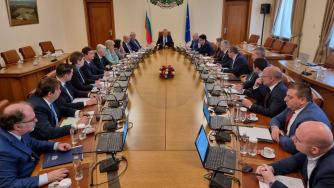 Правителството отмени националната забрана за внос на украински стоки