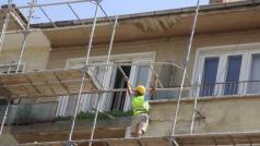 Кабинетът отново прави промени в закона опитвайки се да улесни