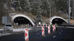 Агенция Пътна инфраструктура избра изпълнители за основния ремонт на тунелите