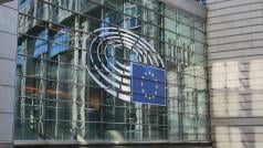 Европейският съюз подготвя санкции срещу китайски компании за които се