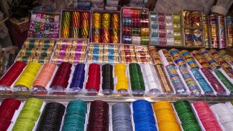 Индийският град, който превръща стъклото в злато