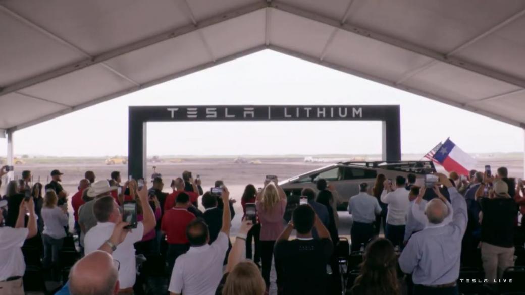 Tesla започва да строи огромна литиева рафинерия (видео)