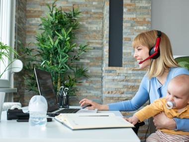 Къде по света жените съчетават най-лесно работа и майчинство