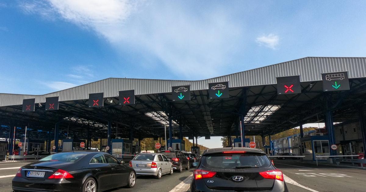 Недопускането на България и Румъния в Шенген е причината годишно