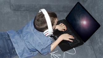 Български стартъп учи децата на програмиране чрез настолна игра