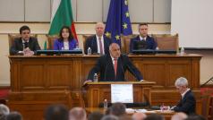 Засега бъдещето на евентуалния нов кабинет с премиер Мария Габриел