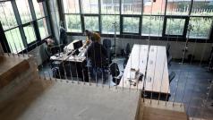 Средата работна заплата в страната продължава да расте сериозно достигайки 1