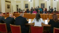 Дискусията напредва така завърши разговорът с БСП кандидатът за премиер