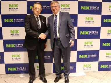 Японската Nippon Express купува cargo-partner
