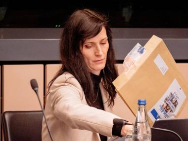 Мария Габриел подаде оставка като еврокомисар
