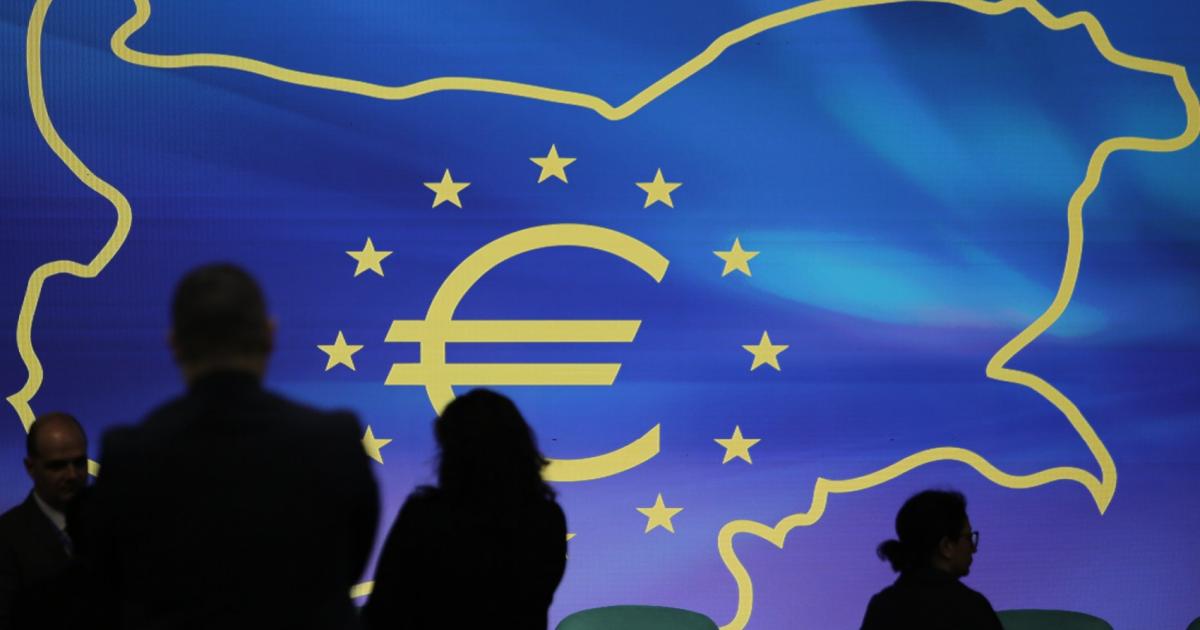 Европейската банка за възстановяване и развитие (ЕБВР) повиши прогнозите си