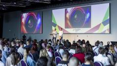 Основателят и управляващ директор на някои от най успешните музикални компании