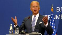 Правителството на САЩ в момента се занимава с това което