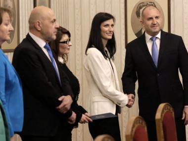 Новините от седмицата: ДПС и ИТН влизат в кабинета „Габриел“; Инфлацията се забавя, но остава висока