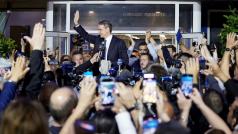 Управляващата в Гърция партия Нова демокрация постигна съкрушителна победа на