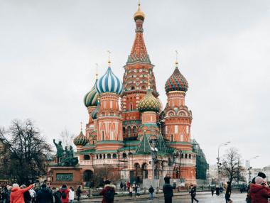 Големият руски бизнес настоява за преминаване към 6-дневна работна седмица