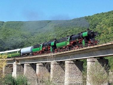 135 години БДЖ: Парни локомотиви ще пътуват по 3 маршрута през юни