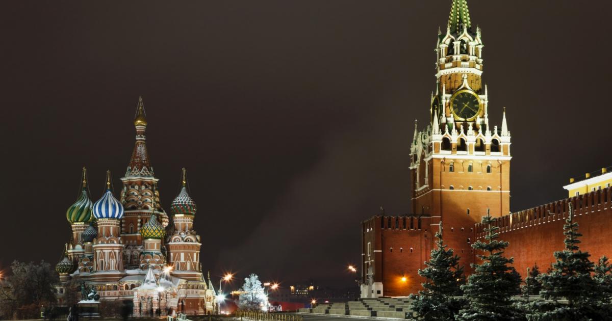 Кремъл оказва натиск върху различни правителства, включително на Индия, зад