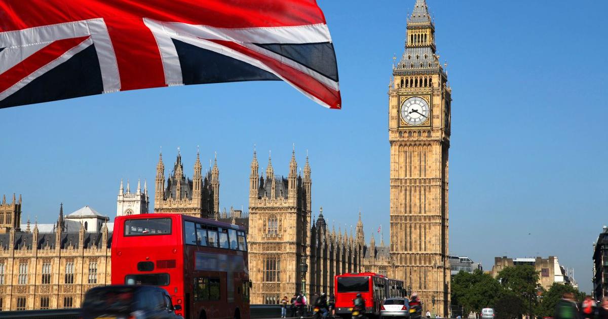 Високата инфлация във Великобритания се е забавила с по-малко от