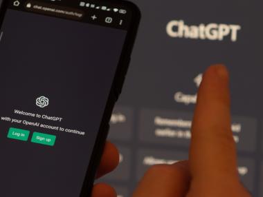 Мобилното приложение на ChatGPT вече е в Европа, но заобиколи България