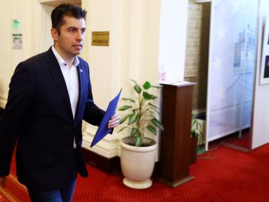 Вечерни новини: Скандален запис от заседание на ПП; Мъск с одобрение за тестване на чипове върху хора