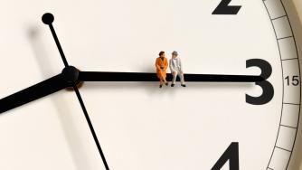 Пандемията съкрати с три години продължителността на живота в България