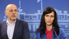 Разговори може да има само ако бъдат преосмислени форматът съставът