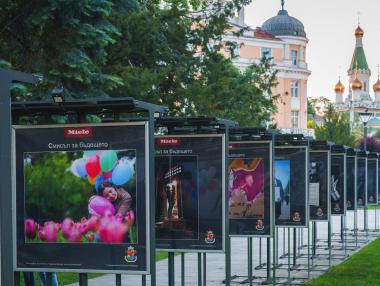 „Смисъл за бъдещето“ обединява 12 популярни българи с благородни каузи