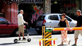 София ще опита да ограничи тротинетките