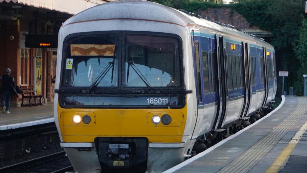 Три от четирите мегапоръчки за новите влакове са спрени