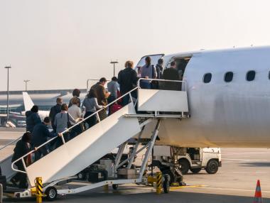 Знаете ли какво е Skiplagging? Трик за евтино пътуване, който ядоса авиокомпаниите