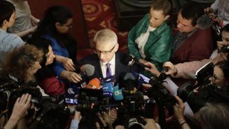 Кабинетът на ГЕРБ – ПП: Няма доверие, но обещава да свърши работа