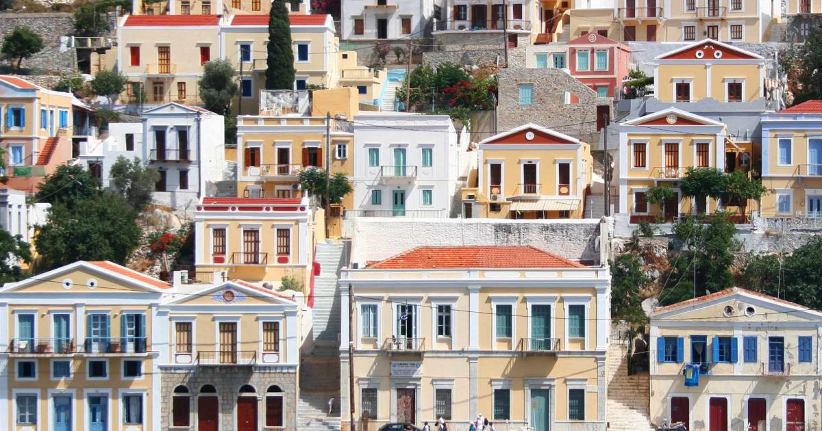 Данъчната тежест, свързана с придобиването, притежаването и използването на недвижими