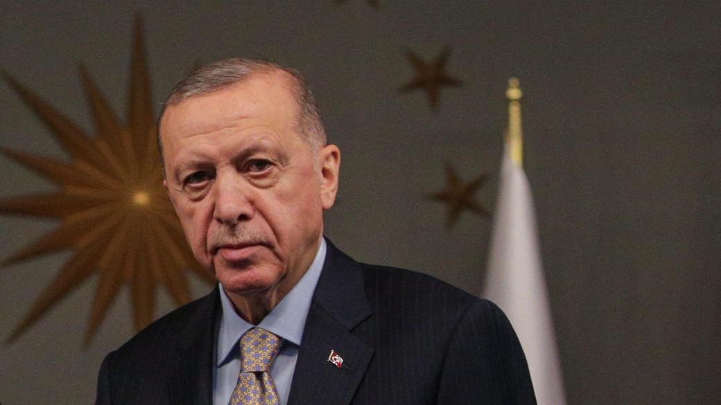 „Векът на Турция“: Ердоган се закле и загатна за промени в икономическата си политика